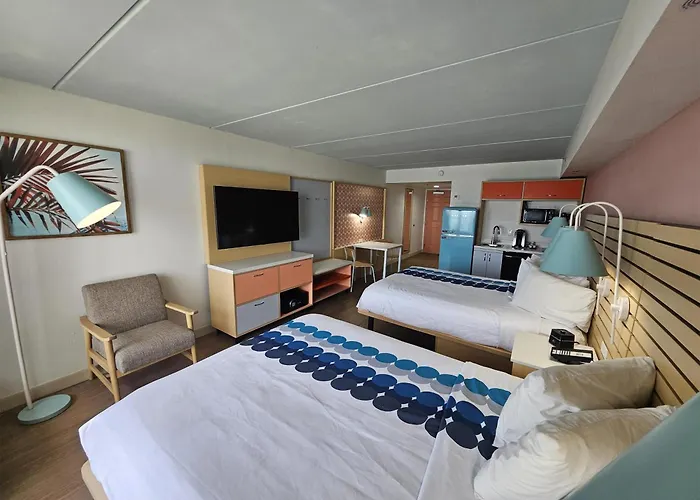 Golden Sands Carolina Beach Oceanfront, Tapestry By Hilton