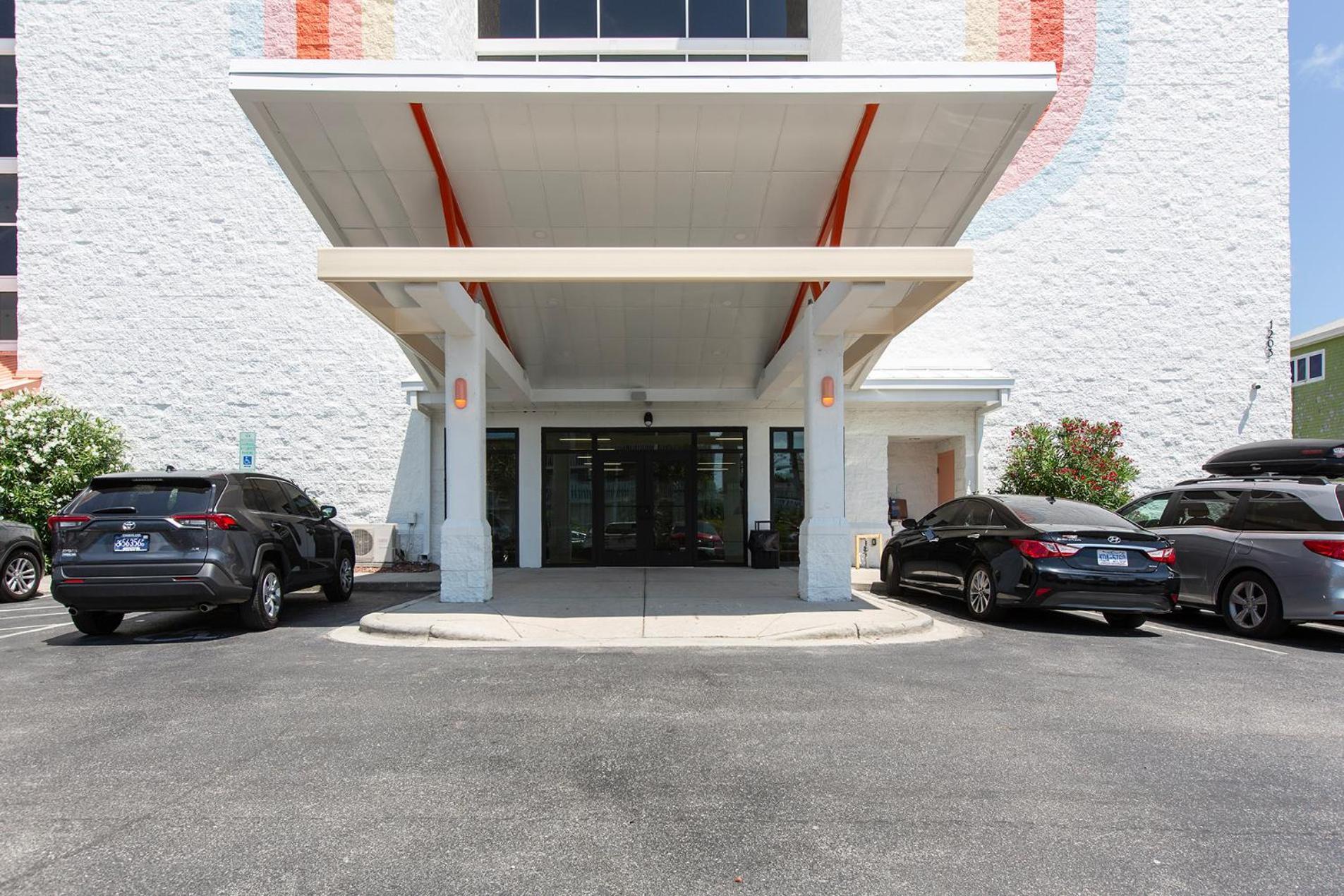 Motel Golden Sands Carolina Oceanfront, Tapestry By Hilton