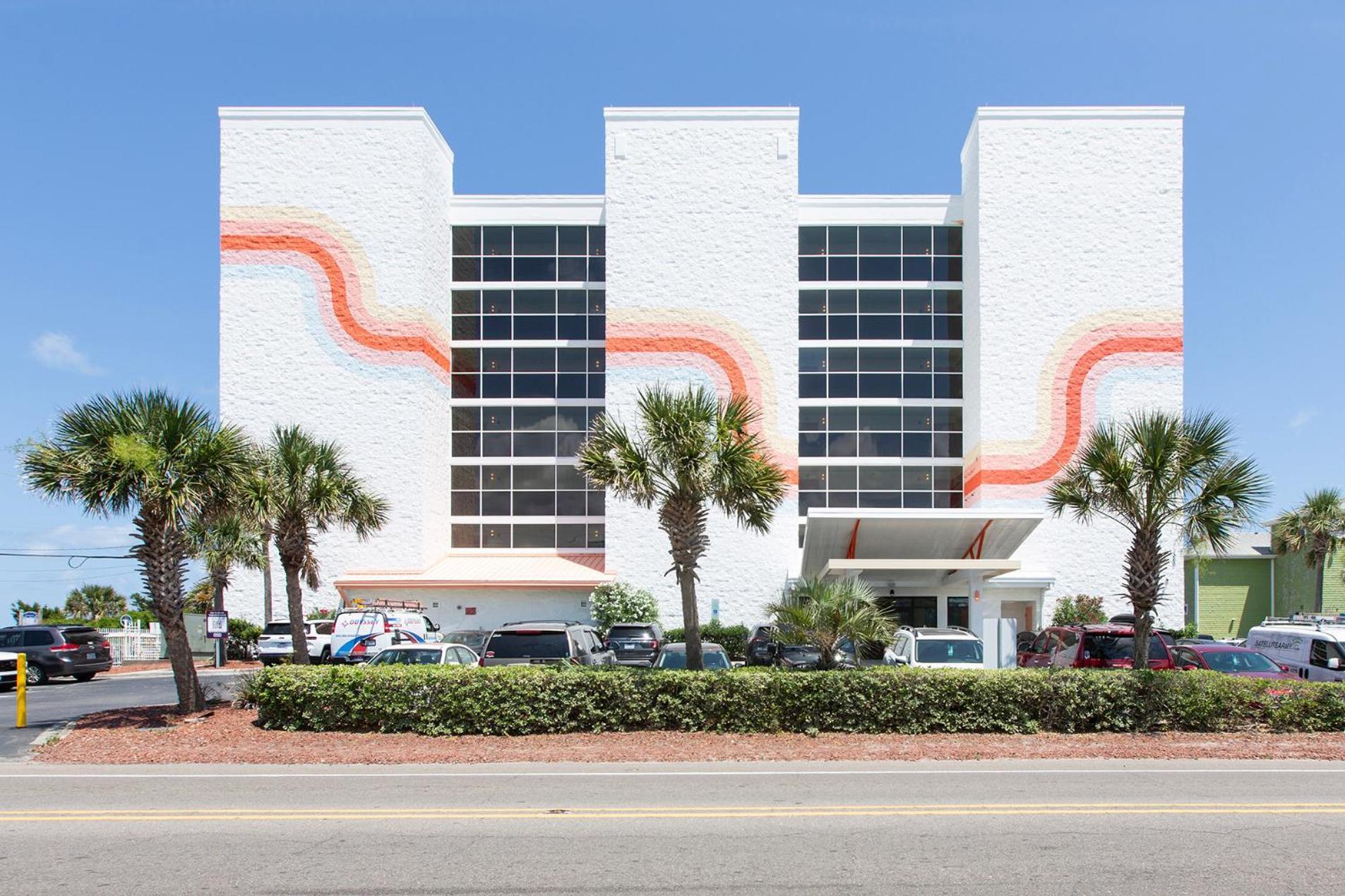 Golden Sands Carolina Oceanfront, Tapestry By Hilton Motel Carolina Beach