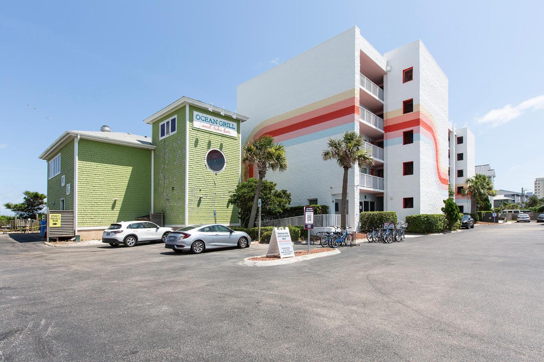 Motel Golden Sands Carolina Oceanfront, Tapestry By Hilton Carolina Beach