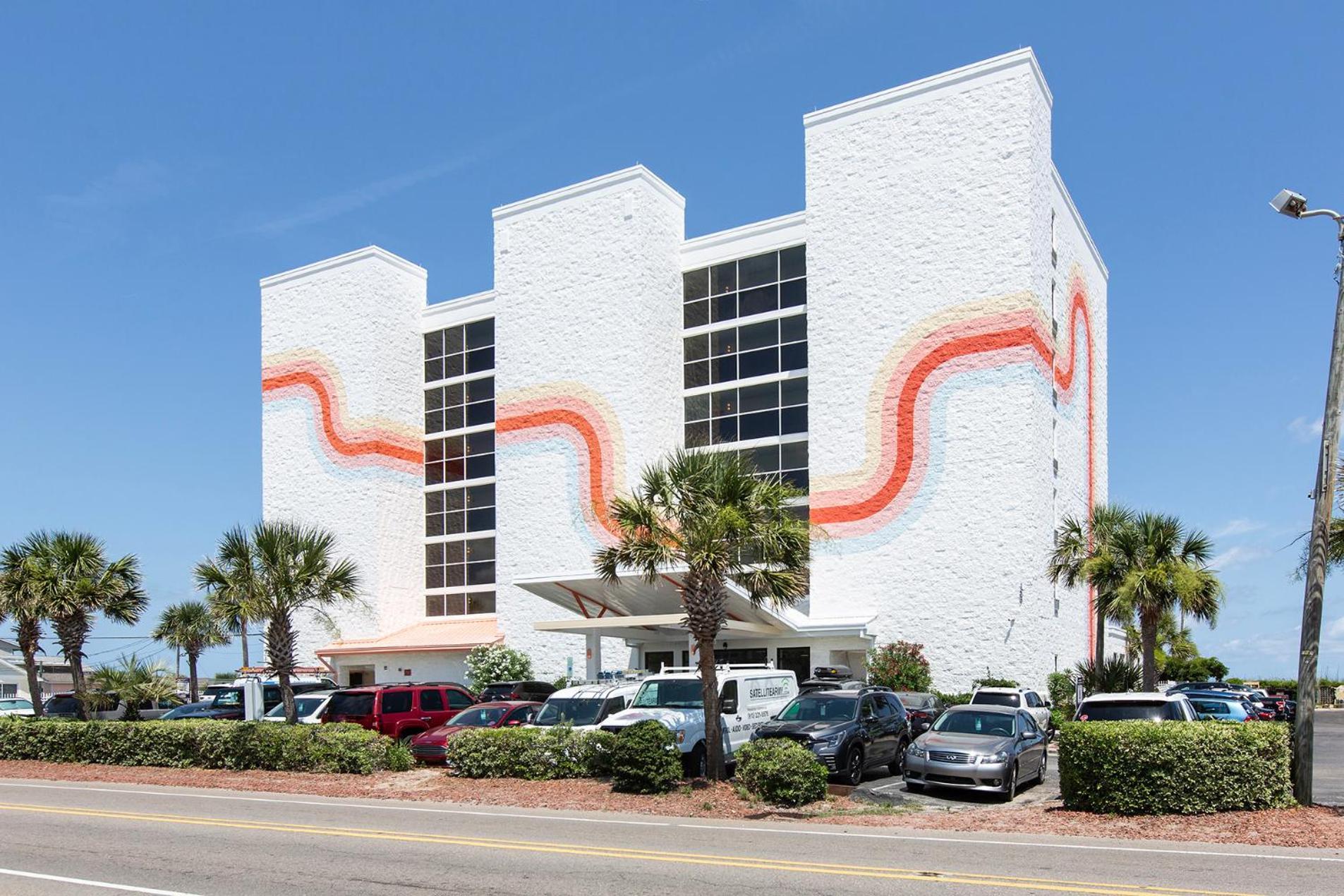 Golden Sands Carolina Oceanfront, Tapestry By Hilton Motel